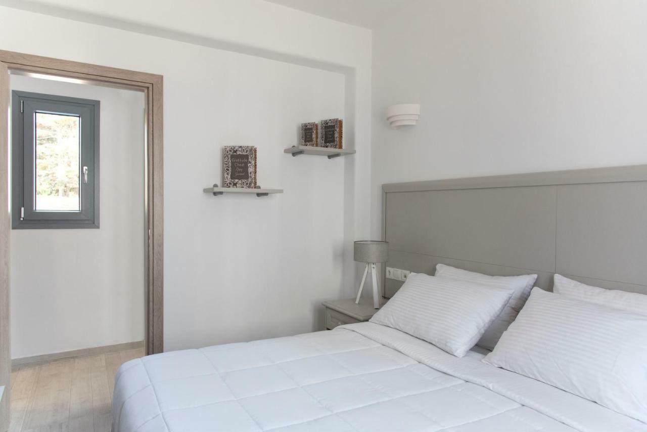 Paros Elitas Villas エクステリア 写真